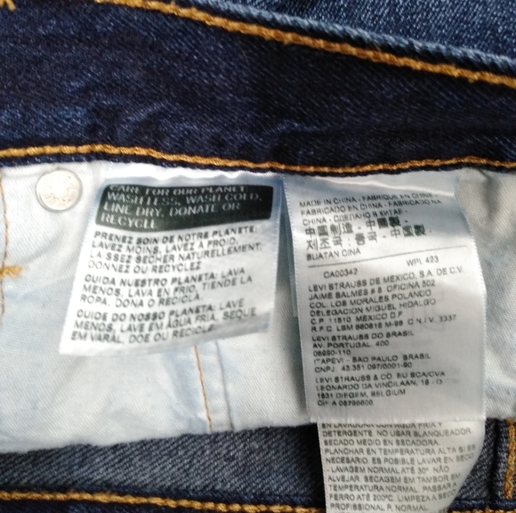 Levi's 501 Women's Shorts Dark Wash - Picture 9 of 10